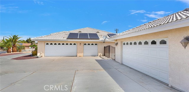 19410 Allegheny Court, Apple Valley CA: https://media.crmls.org/medias/ebdbb6e9-4288-49df-948a-d634855c870d.jpg