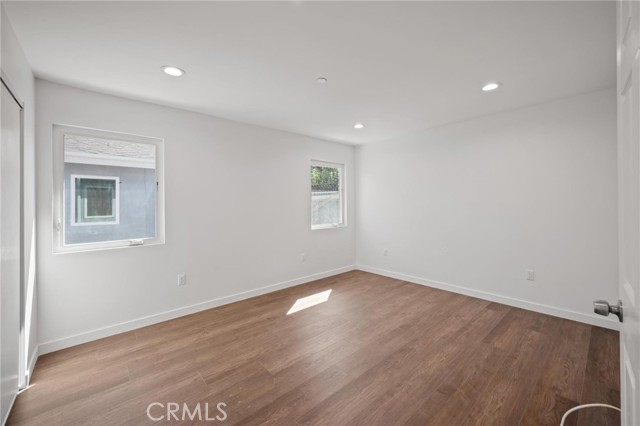 Detail Gallery Image 13 of 17 For 7443 Balcom Ave, Reseda,  CA 91335 - 3 Beds | 2 Baths