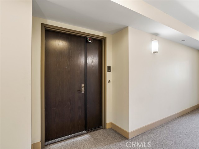 Detail Gallery Image 3 of 55 For 920 Granite Dr #213,  Pasadena,  CA 91101 - 2 Beds | 2/1 Baths