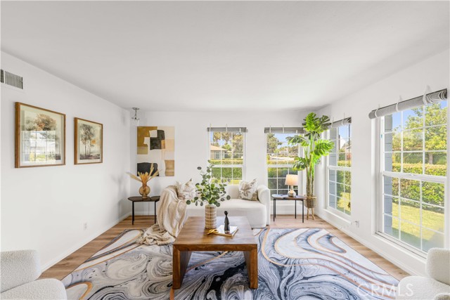 448 E Sandra Avenue, Arcadia CA: https://media.crmls.org/medias/ebddebe1-30df-4e5f-b40a-e130f061f113.jpg