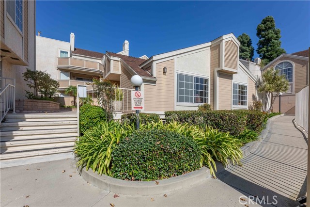 Image 7 of 43 For 3845 Farquhar