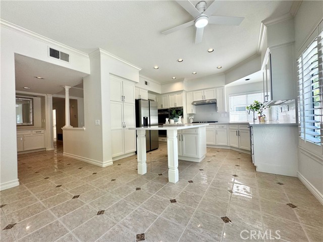 11 Somerset, Trabuco Canyon CA: https://media.crmls.org/medias/ebdfd4e3-72df-4a70-bb90-4e5e4ff9207c.jpg