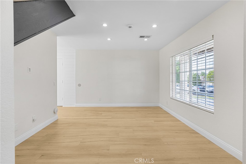 MLS #IV25248087 image #8