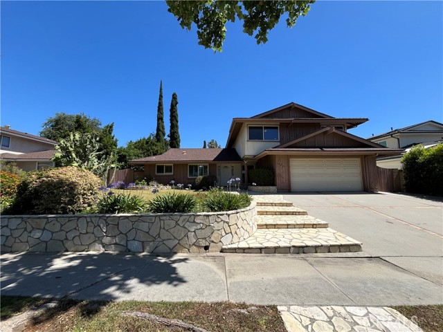 19241 Nashville Street, Northridge CA: https://media.crmls.org/medias/ebe15867-6571-4aee-b69d-16192ad3c11f.jpg