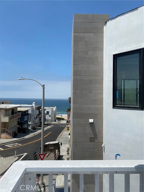 209 15th Street, Manhattan Beach, California 90266, 3 Bedrooms Bedrooms, ,1 BathroomBathrooms,Residential,Sold,15th,SB22091569