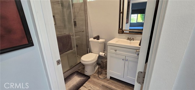 Detail Gallery Image 7 of 8 For 20284 Lorenzana Dr, Woodland Hills,  CA 91364 - 1 Beds | 1 Baths