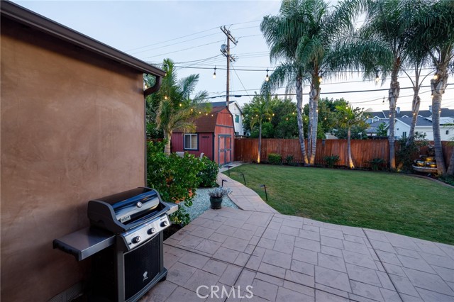 Detail Gallery Image 23 of 27 For 17726 Martha St, Encino,  CA 91316 - 3 Beds | 2 Baths