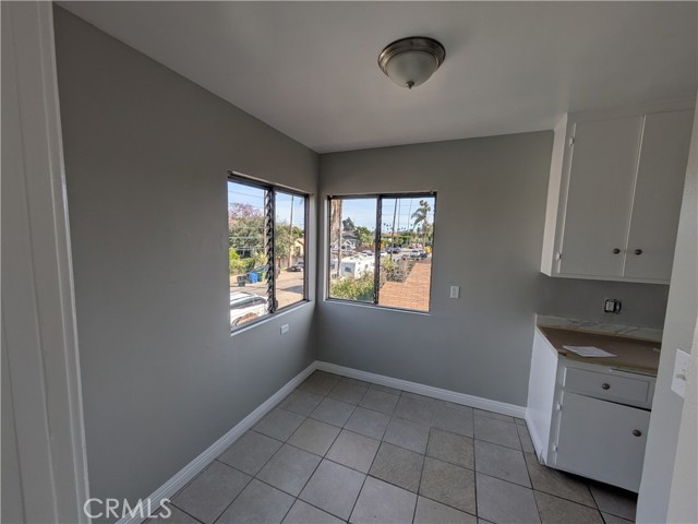 Detail Gallery Image 6 of 15 For 5847 Denver, Los Angeles,  CA 90044 - 2 Beds | 1 Baths