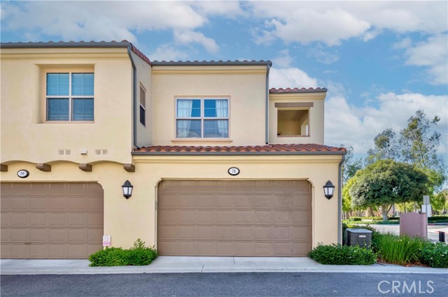 78 Talisman, Irvine CA: https://media.crmls.org/medias/ebe31799-e801-4769-b2d8-eb4905bdb69b.jpg