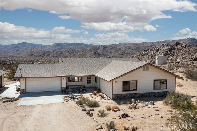 Detail Gallery Image 2 of 43 For 63257 Wagon Wheel Rd, Joshua Tree,  CA 92252 - 4 Beds | 2 Baths