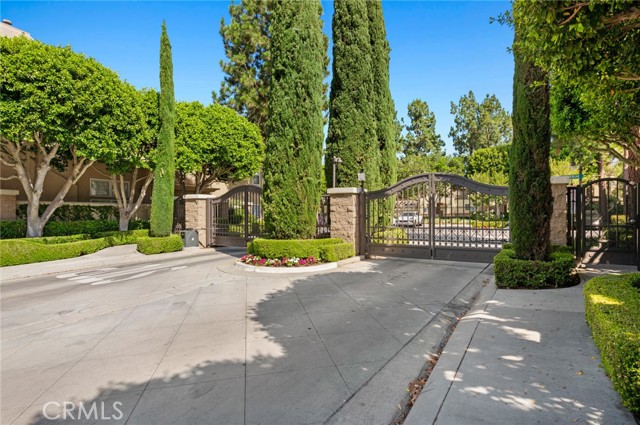 52 Anjou, Newport Coast CA: https://media.crmls.org/medias/ebe4dde4-065a-49d9-ad93-1a2405f2ee47.jpg