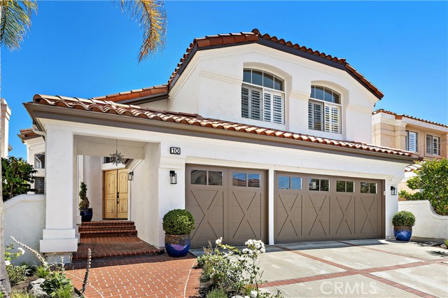 10 Novilla, Laguna Niguel CA: https://media.crmls.org/medias/ebe500ff-725f-4a4d-8472-b671c7f4fa9c.jpg