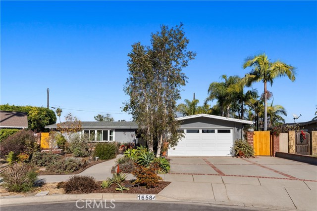 Detail Gallery Image 2 of 37 For 1658 Bimini Pl, Costa Mesa,  CA 92626 - 3 Beds | 2 Baths