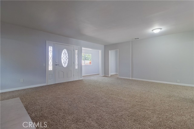 Detail Gallery Image 12 of 42 For 9375 Grace Ave, Fontana,  CA 92335 - 5 Beds | 2 Baths