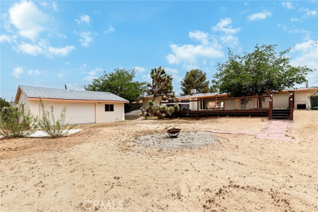 57966 El Dorado Drive, Yucca Valley CA: https://media.crmls.org/medias/ebe604b2-bda3-4248-a755-ea6f685a397c.jpg