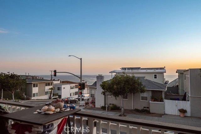1504 Highland Avenue, Manhattan Beach, California 90266, 3 Bedrooms Bedrooms, ,3 BathroomsBathrooms,Residential,Sold,Highland,SB22068385