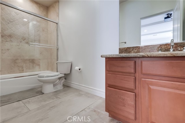 Detail Gallery Image 50 of 53 For 1902 Marshallfield Ln a,  Redondo Beach,  CA 90278 - 4 Beds | 3/1 Baths