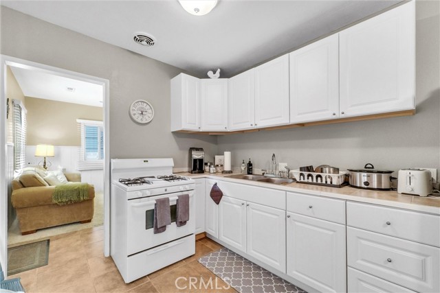 710 Marin Road, Big Bear Lake CA: https://media.crmls.org/medias/ebe8429c-c7bf-4d94-8934-7a836bd5f096.jpg