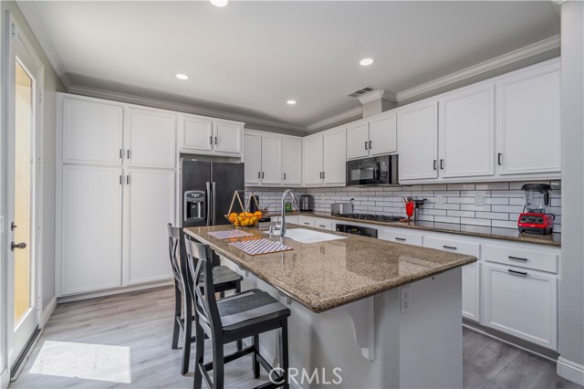 Detail Gallery Image 11 of 54 For 16039 Begonia Ave, Chino,  CA 91708 - 4 Beds | 3 Baths