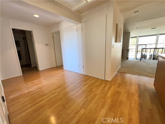 9103 Marina Pacifica N Drive, Long Beach CA: https://media.crmls.org/medias/ebe88c37-8b3e-4763-87e0-f0f79ce06b8b.jpg