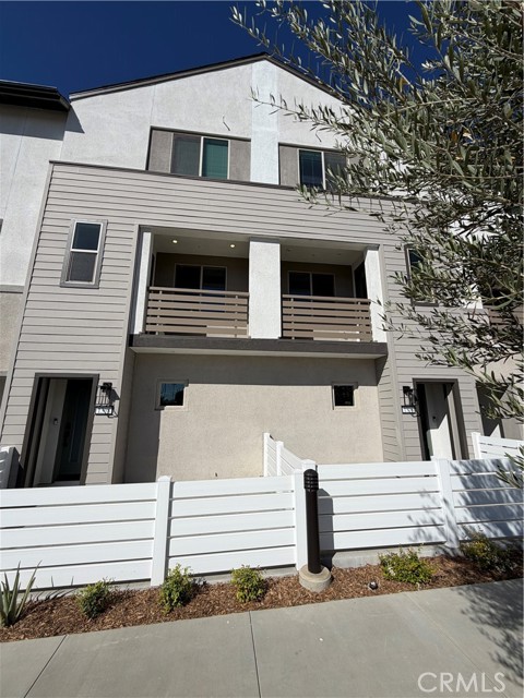 1306 N Pinecrest Paseo