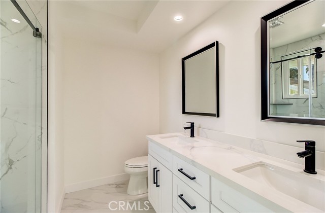 11200 Jellico Avenue, Granada Hills CA: https://media.crmls.org/medias/ebea44c1-4cab-4544-ae3f-c9c7cbcf6916.jpg