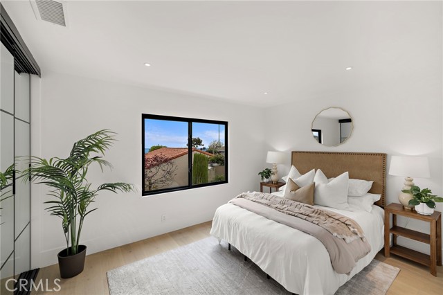 Detail Gallery Image 35 of 44 For 6 Monterey Cir, Corona Del Mar,  CA 92625 - 6 Beds | 4 Baths