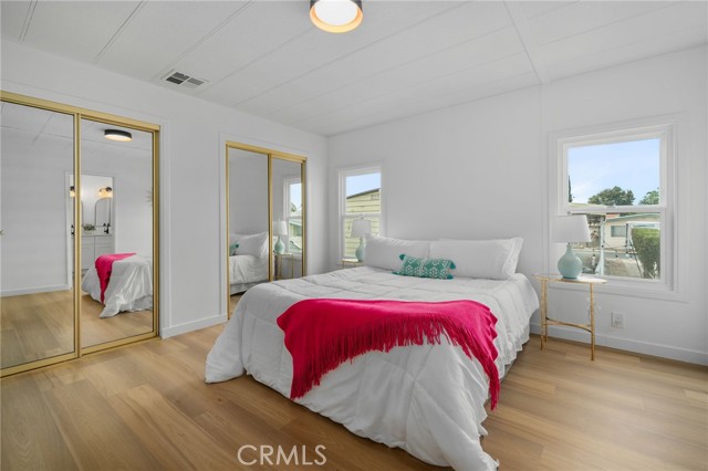626 N. Dearborn Street, Redlands CA: https://media.crmls.org/medias/ebeaa13b-190e-4697-93fa-d5fbbf062cbb.jpg