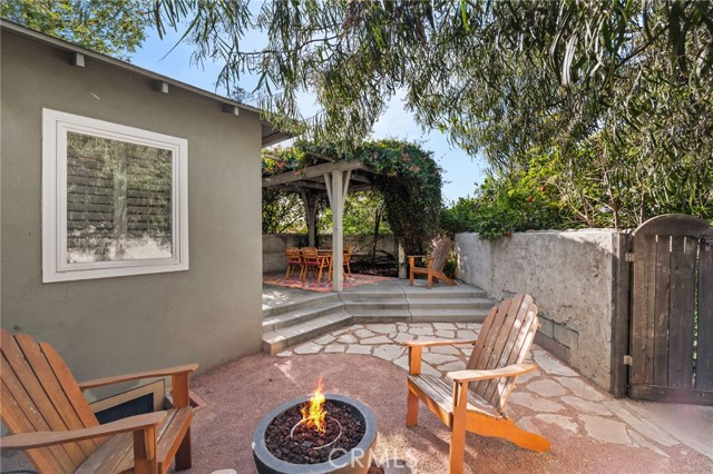 Detail Gallery Image 8 of 27 For 74 N N Buena Vista, Redlands,  CA 92373 - 3 Beds | 2 Baths