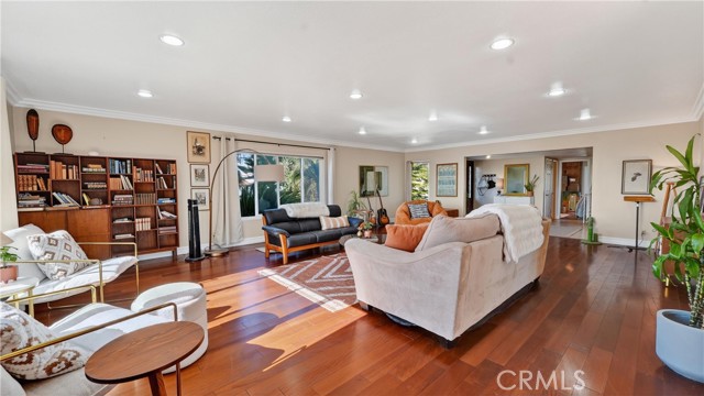 Detail Gallery Image 11 of 62 For 1414 N Raymond, Fullerton,  CA 92831 - 5 Beds | 3/1 Baths