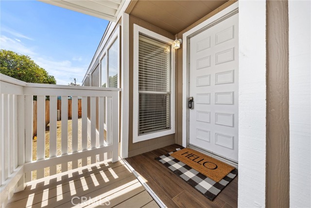 Detail Gallery Image 5 of 27 For 46 Cedarwood Ln, Bakersfield,  CA 93308 - 3 Beds | 2 Baths