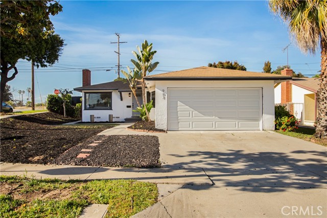 Detail Gallery Image 1 of 14 For 903 E Nordby St, Carson,  CA 90746 - 3 Beds | 2 Baths
