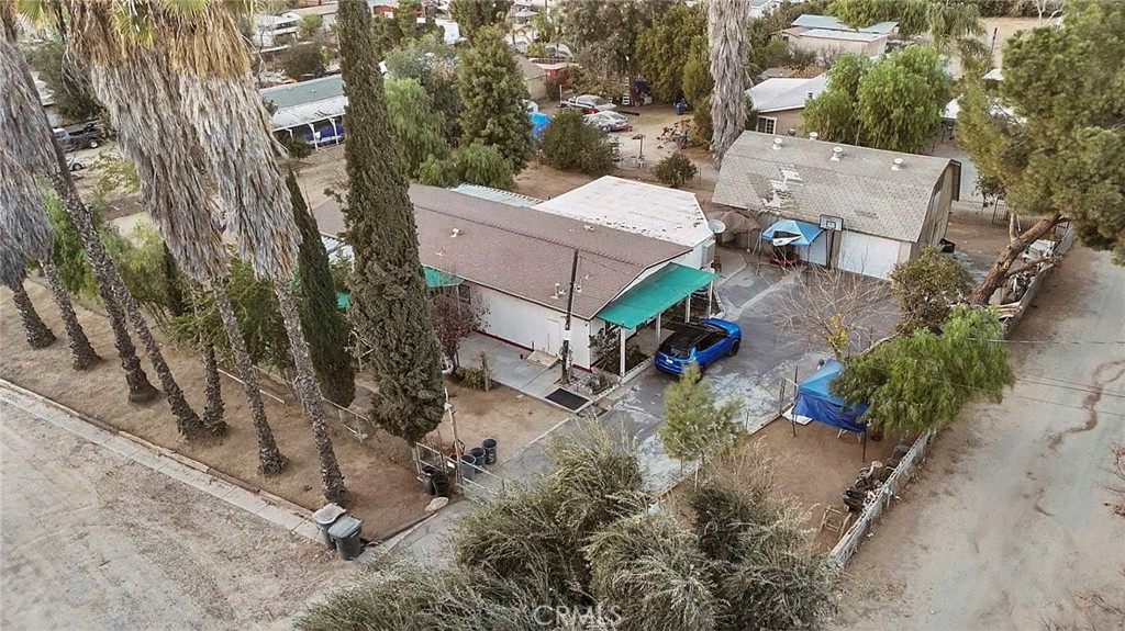 https://media.crmls.org/medias/ebef5501-49cb-4b94-b419-0ff275123da3.jpg?preset=X-Large