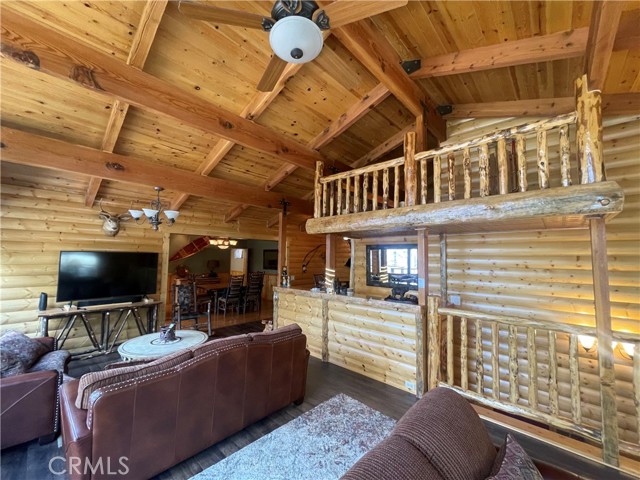 Detail Gallery Image 19 of 29 For 752 Cove Dr, Big Bear Lake,  CA 92315 - 4 Beds | 2 Baths