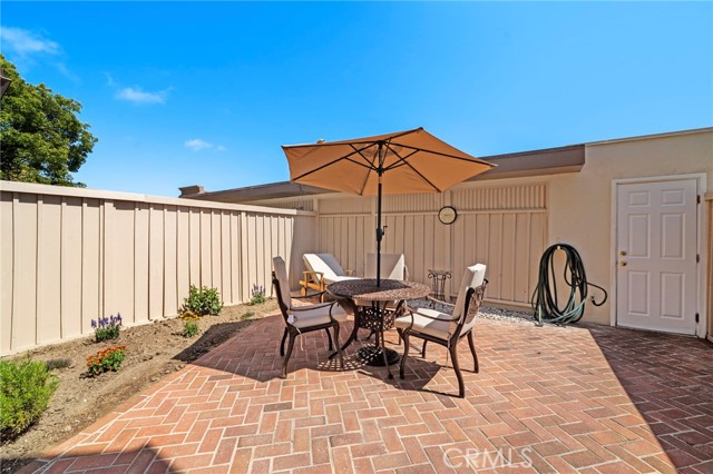 Detail Gallery Image 19 of 36 For 9745 Port Royal Cir, Huntington Beach,  CA 92646 - 2 Beds | 1/1 Baths