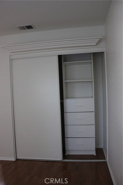 563 E City Court, Anaheim CA: https://media.crmls.org/medias/ebf14365-fc26-4562-812d-285bd0b8b6bd.jpg
