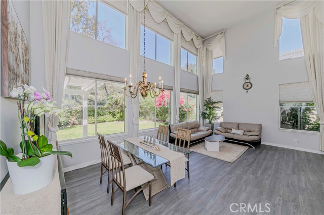 2061 S Sawgrass Court, La Habra CA: https://media.crmls.org/medias/ebf19aa8-f6fb-4a3e-a14f-003b4cc09d14.jpg