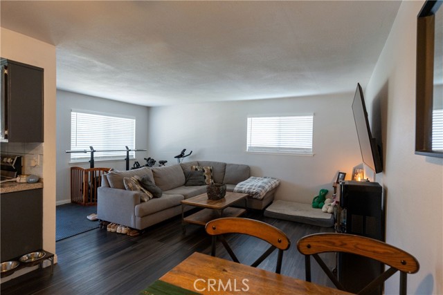 Detail Gallery Image 9 of 16 For 995 W Calle Del Cielo #4 #4,  Azusa,  CA 91702 - 2 Beds | 1 Baths