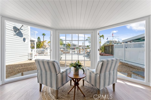 Detail Gallery Image 5 of 25 For 3508 Marcus Ave, Newport Beach,  CA 92663 - 2 Beds | 1 Baths