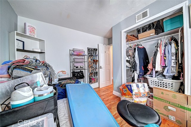 Detail Gallery Image 26 of 48 For 8297 E Carburton, Long Beach,  CA 90808 - 4 Beds | 2 Baths