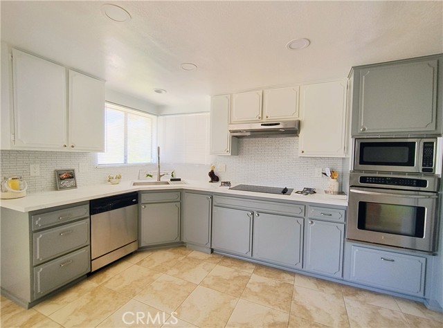 Detail Gallery Image 6 of 68 For 8528 Warwick Dr, Desert Hot Springs,  CA 92240 - 3 Beds | 2 Baths