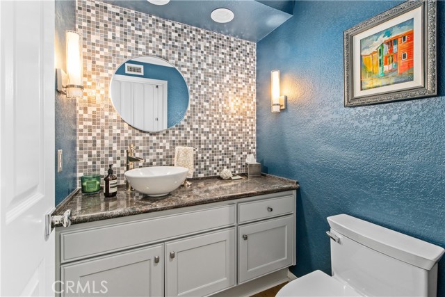 Detail Gallery Image 32 of 39 For 1821 Overview Cir, North Tustin,  CA 92705 - 5 Beds | 4/1 Baths