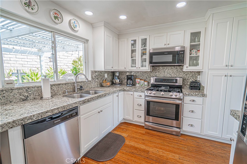 MLS #SR25260573 image #9