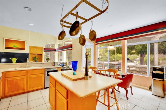 18500 Saint Moritz Drive, Tarzana (los Angeles), California 91356, 4 Bedrooms Bedrooms, ,3 BathroomsBathrooms,Residential,For Sale,18500 Saint Moritz Drive,CRSR24160134