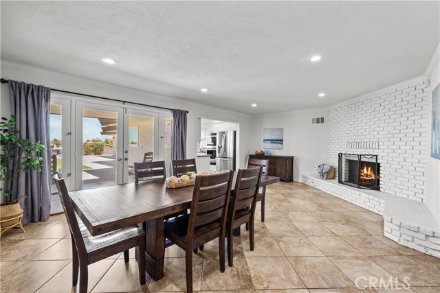 Detail Gallery Image 17 of 49 For 354 Westlake Dr, Palmdale,  CA 93551 - 5 Beds | 3 Baths