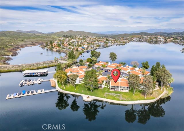 Detail Gallery Image 2 of 50 For 22196 Treasure Island, Canyon Lake,  CA 92587 - 2 Beds | 2 Baths
