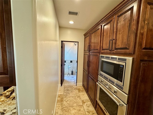 1415 Via Vallarta, Riverside CA: https://media.crmls.org/medias/ebf75645-e0f1-4c06-9a3f-9cce83b2d8df.jpg