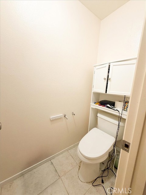 Detail Gallery Image 16 of 25 For 2409 Pepperwood, Long Beach,  CA 90815 - 4 Beds | 2 Baths