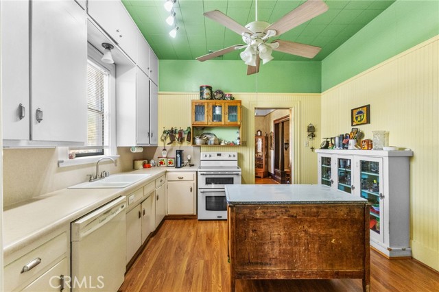 Detail Gallery Image 33 of 74 For 27953 Atlantic, Highland,  CA 92346 - 2 Beds | 1 Baths