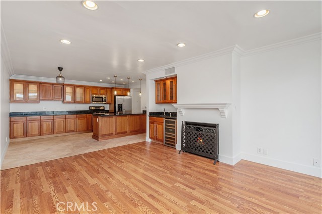 Detail Gallery Image 2 of 33 For 911 N Kings Rd #319,  West Hollywood,  CA 90069 - 1 Beds | 1 Baths